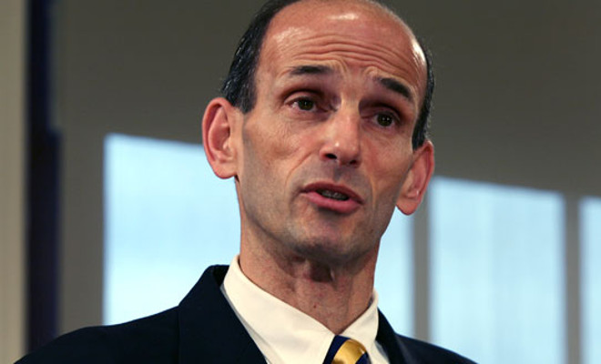 Baldacci Crosses Party Lines to Oppose Question 2