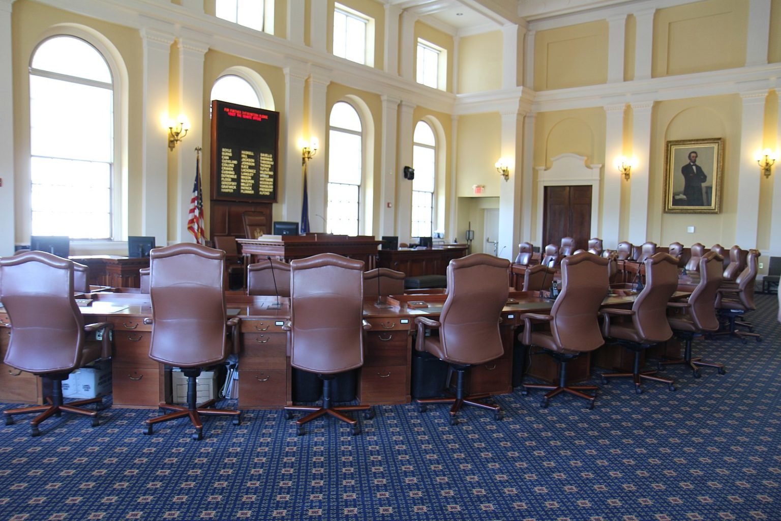 Lawmakers closing in on final deals on budget, housing and utility accountability measures