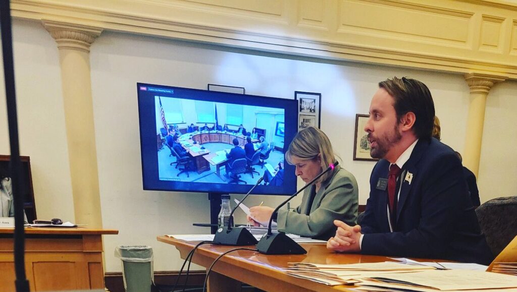 Maine Democrats Vote Down Resolution Aimed at Finding COVID-19’s Origins