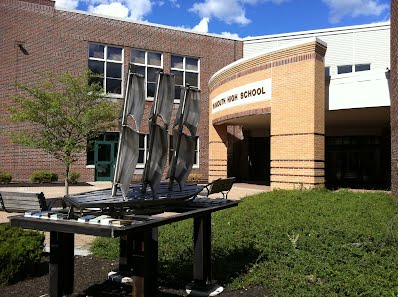 Yarmouth Schools to Consider Allowing Staff to Counsel Students on Gender Changes Without Informing Parents