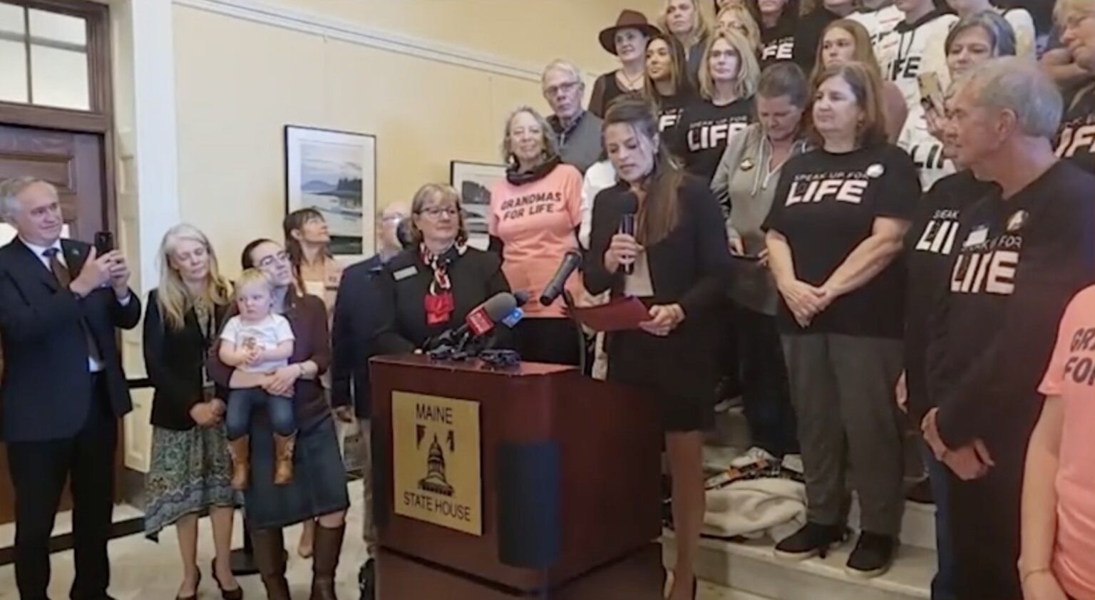 Pro-Lifers Outnumber Abortion Activists 10-1 in Opposition to Full-Term Abortion Bill