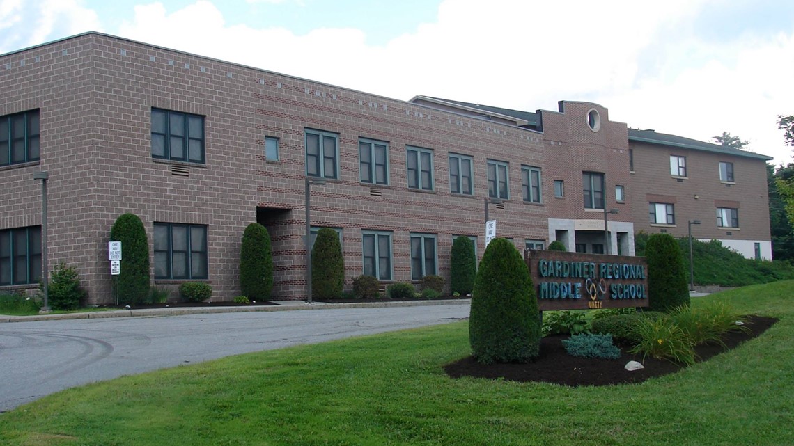 Gardiner High School Implements Controversial New "American Flag Only