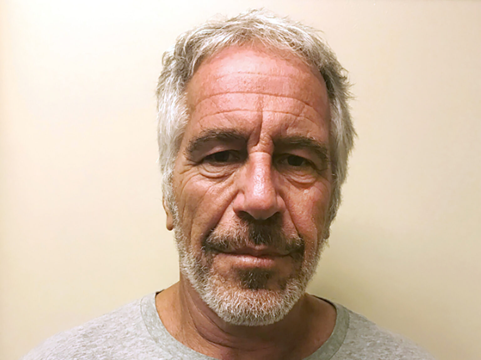 Trump Signs Bill to Authorize Release of Epstein Files