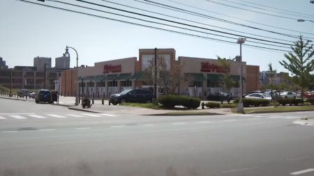 BREAKING: Suspicious Package Left at Topsham Walgreens Being Investigated by Maine State Police Bomb Squad