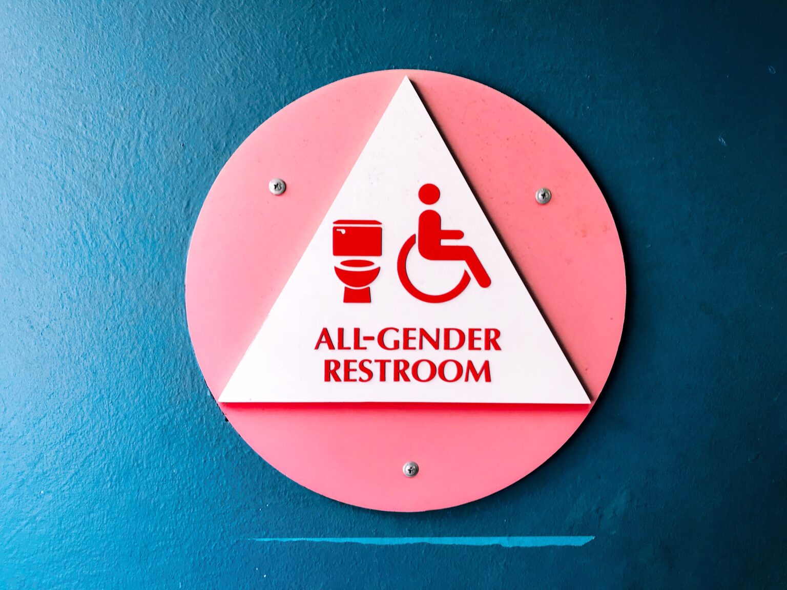 New Maine School Set to Open With Co-Ed Locker Room