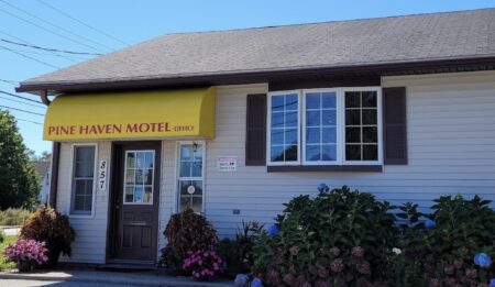 Southern Maine SWAT Team Rescues Hostage from South Portland Motel after Standoff with Texas Fugitive