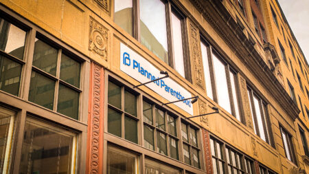 Portland Cops Warn Christian Pastor Preaching Outside Portland Abortion Clinic He is Violating Maine Civil Rights Act