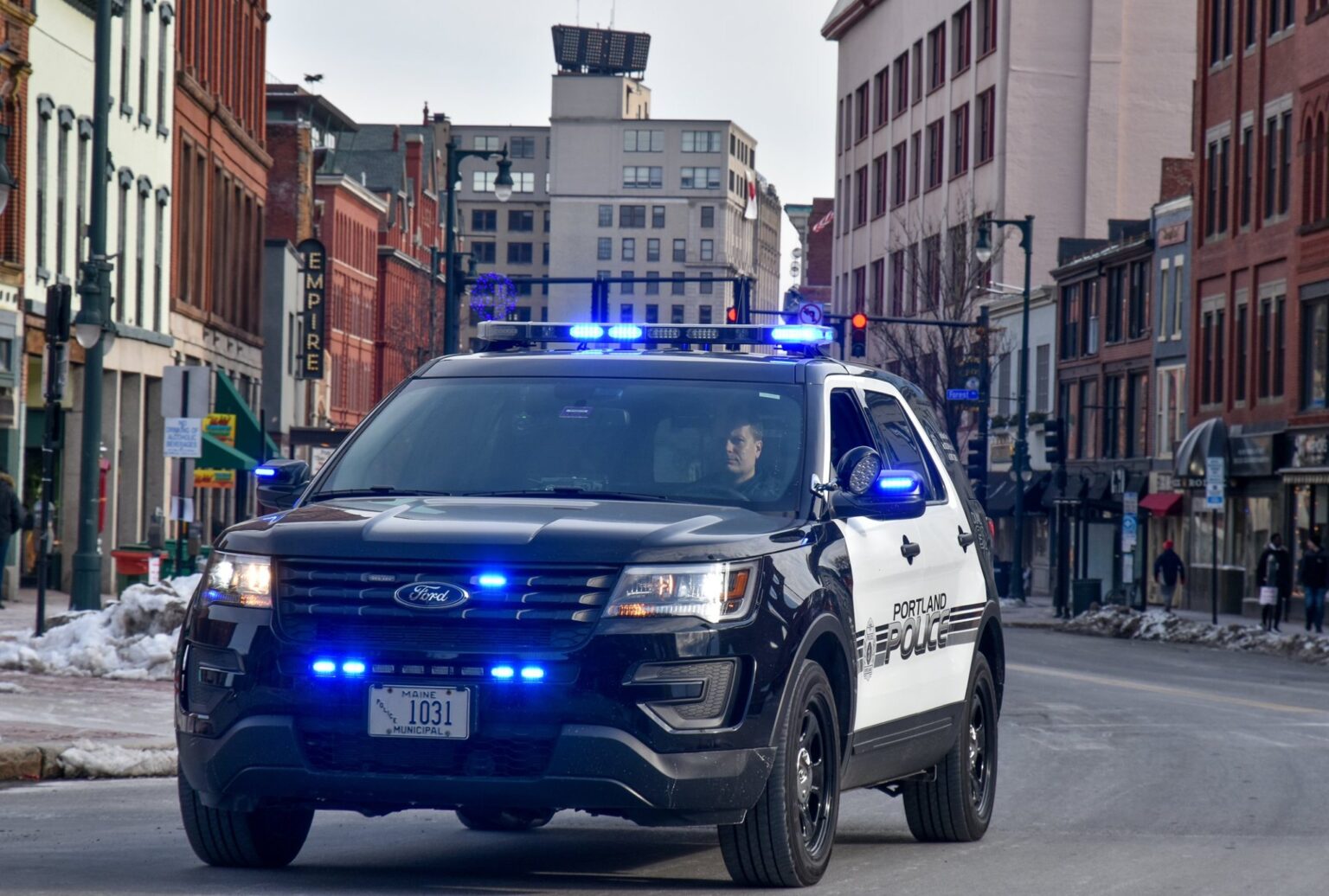 Portland Police Report Pair of Incidents Where Men Attempted to Lure School-Aged Children Into Vehicles