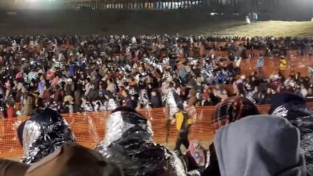 Jaw-Dropping Videos Show Illegal Aliens Streaming Over Unsecure U.S. Border By the Tens of Thousands