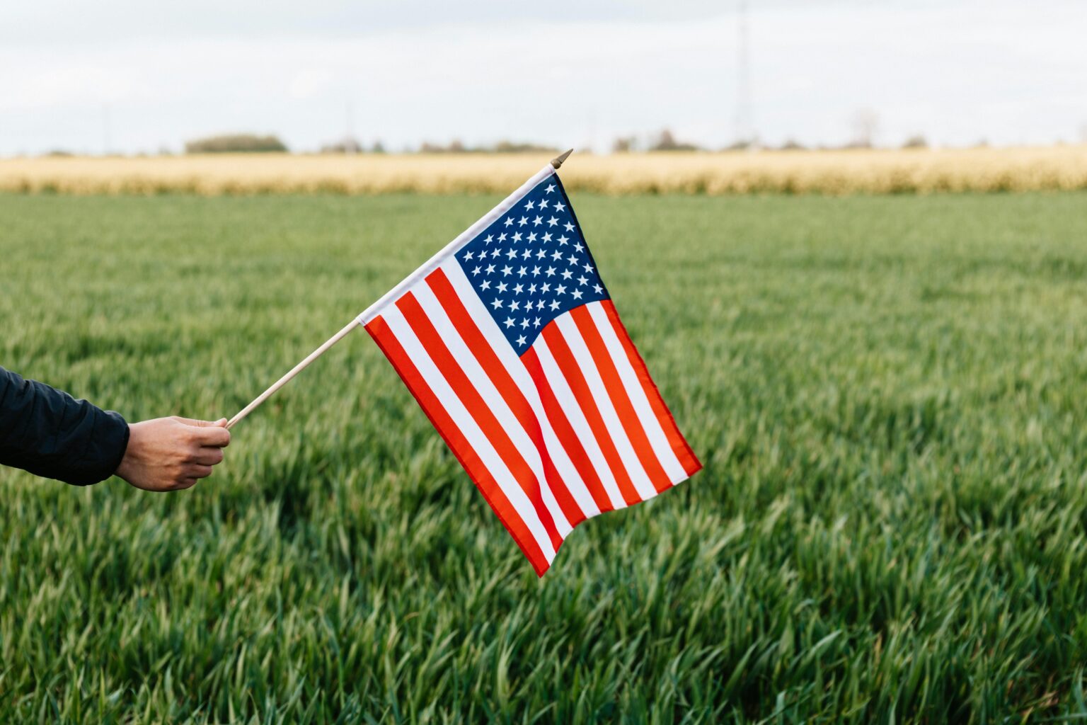 Bipartisan “All-American Flag Act” Co-Sponsored by Susan Collins Sent to Biden for Signature