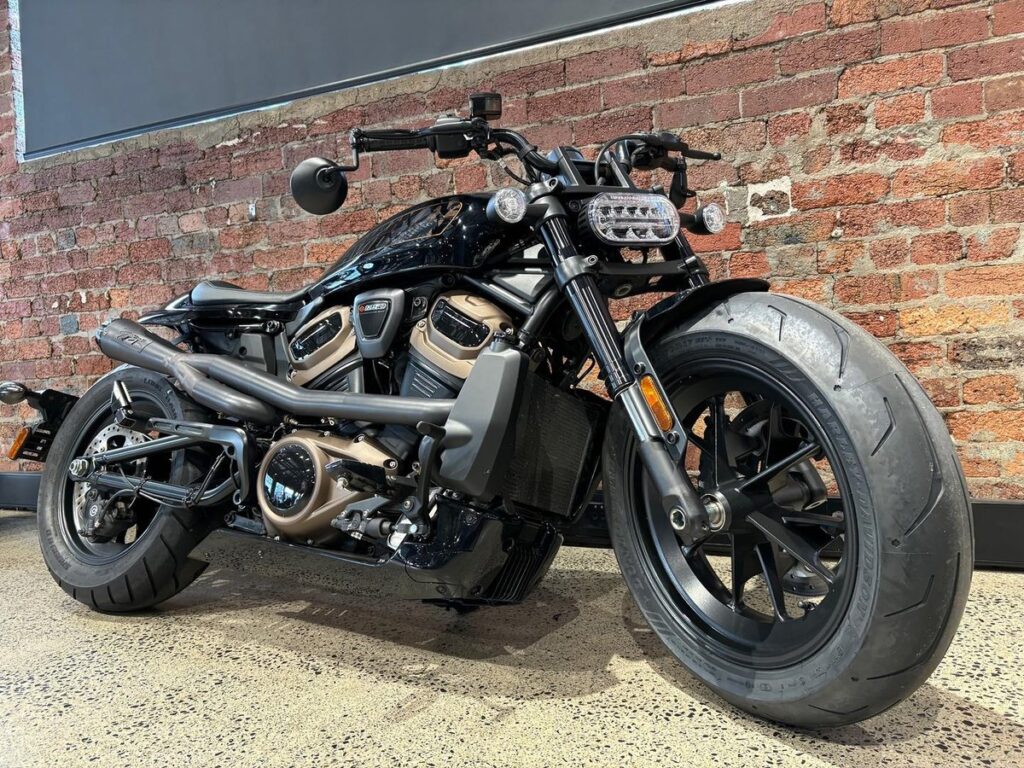Harley-Davidson Pumps Brakes on “Diversity, Equity, Inclusion” Harley Davidson LGBT DEI