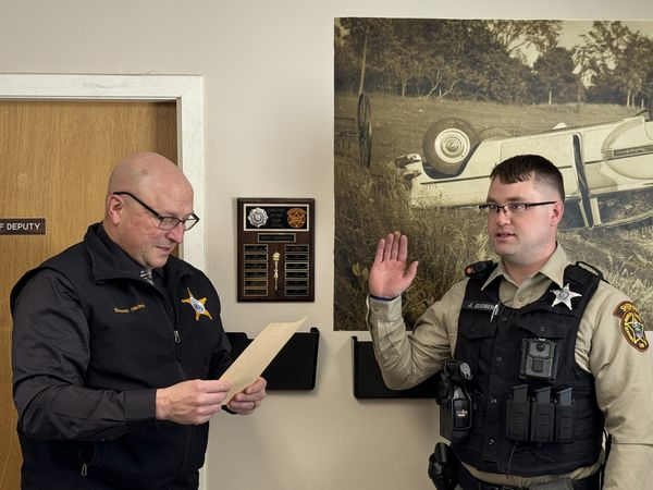 Franklin Sheriff’s Deputy Shoots a Man While Trying to Stop Him from Committing Suicide After he Refuses to Put Down His Gun