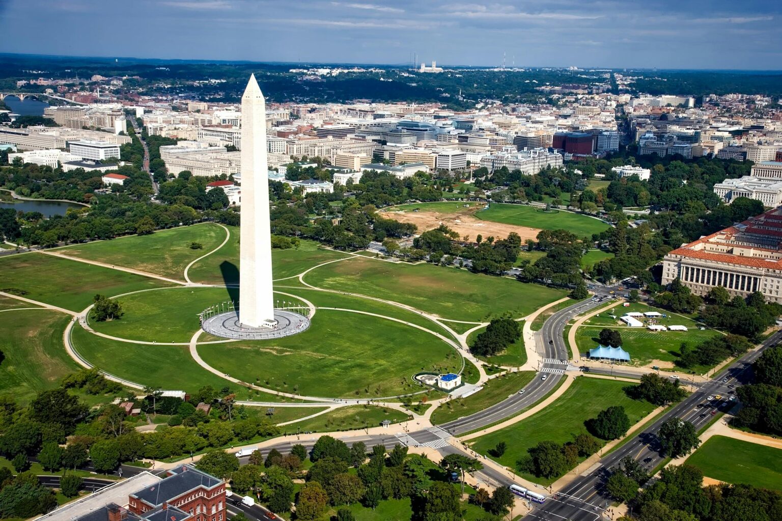 GOP Senator Introduces Bill To Send One-Third Of Federal Workforce Packing Out Of DC