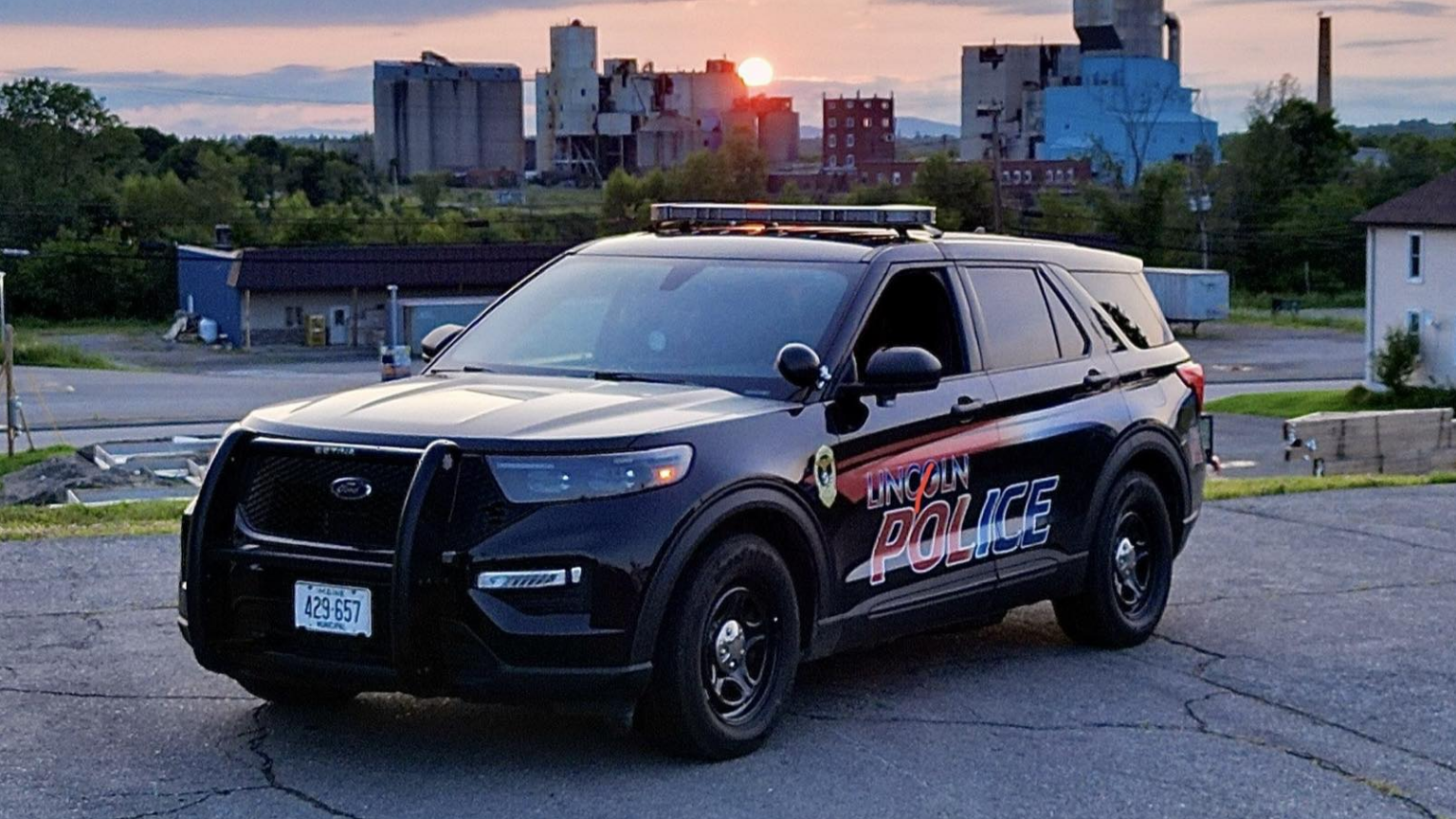 Lincoln Police Fatally Shoot Man Who Allegedly Lunged at Officers with Knife