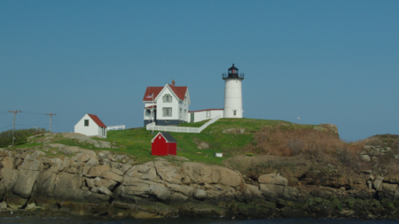 Angus King Introduces Bipartisan Legislation to Help Rural Homeowners Build Rental Units on Their Property
