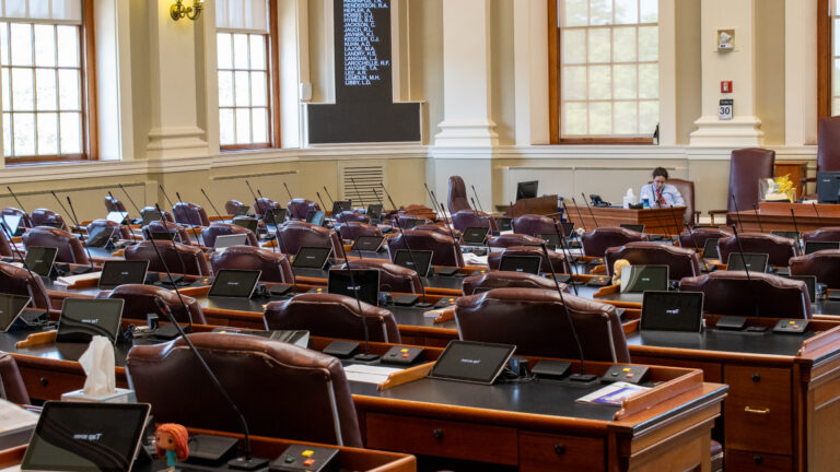Senate Unanimously Backs Increased Salary Supplements for Infant Caregivers, Grants for Overnight Child Care Providers