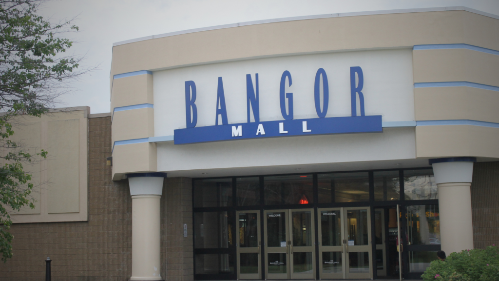 Security Guard At ‘Zombie’ Bangor Mall Orders Customer To Stop Filming As City Cuts Power