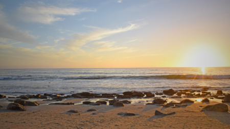 Maine Locals Sand Their Ground In Battle Over Beach Access