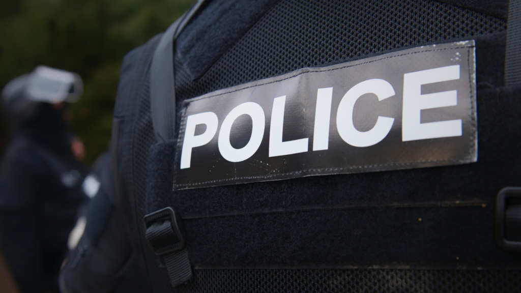 Copy-Cop Who Threatened to Shoot Portland Resident Is Taken Into Custody