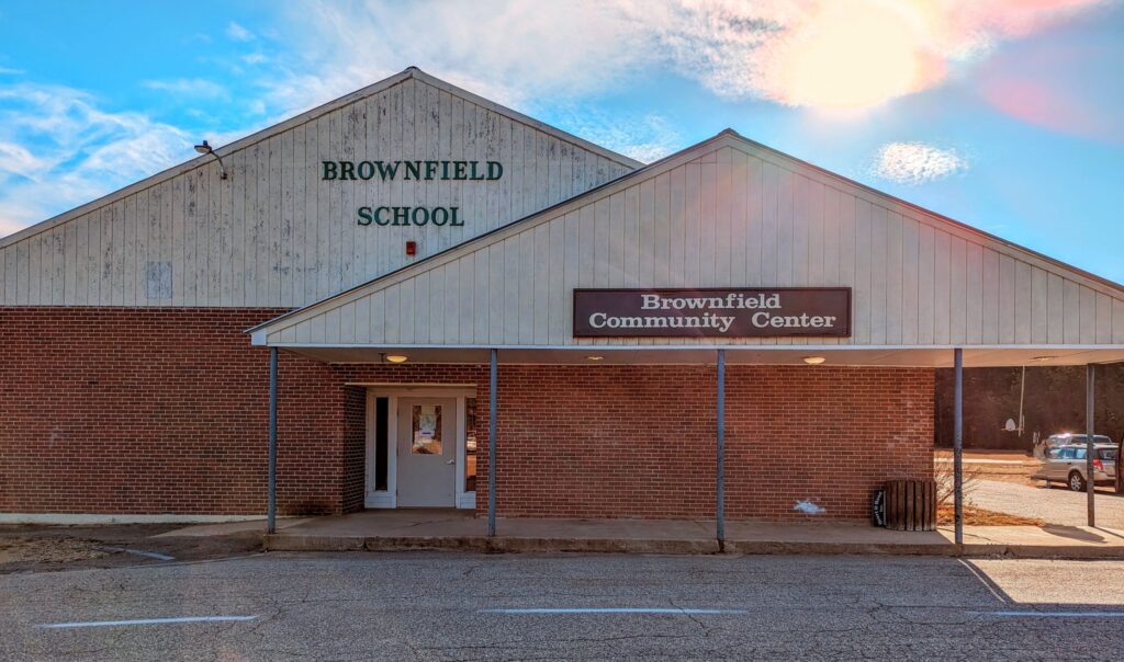 Western Maine School Shut Down, Road Closed Amid Bomb Threat