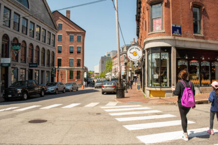 Critics Warn Portlandโs $19 Minimum Wage Plan Could Drive Out Small Businesses