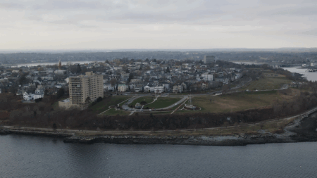 Portland Council Faces Packed Monday Night Agenda with ICE Policy Vote, Live Nation Venue Rules, Theater Moratorium, and Shelter Talks