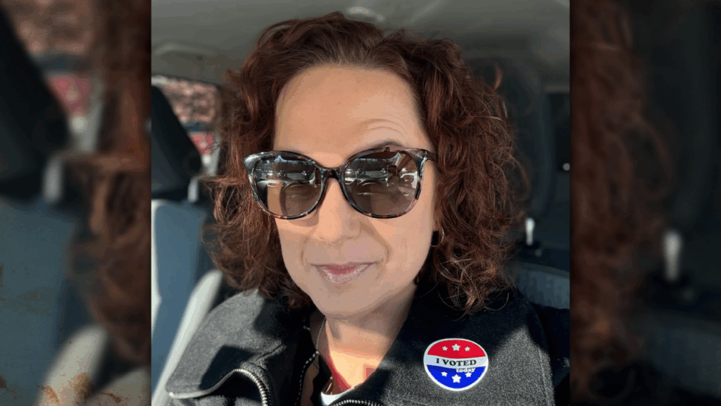 Roberts Kicks Off Congressional Bid Pledging to Focus on the Three Rs: Respect, Responsibility and Results